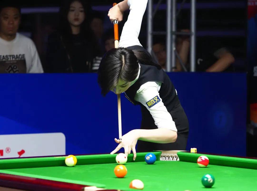 尤为突出 尤为突出