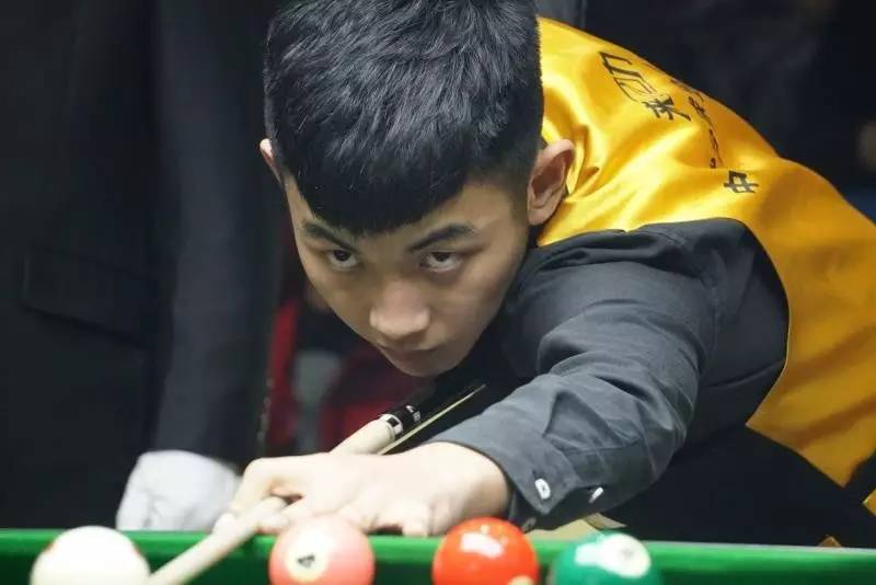 激烈搏斗 激烈搏斗