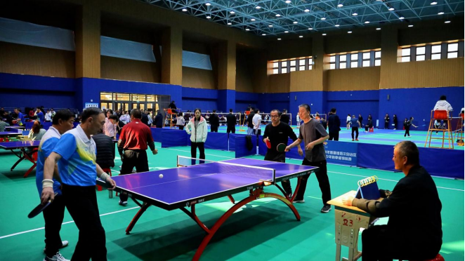 在落后两球 在落后两球