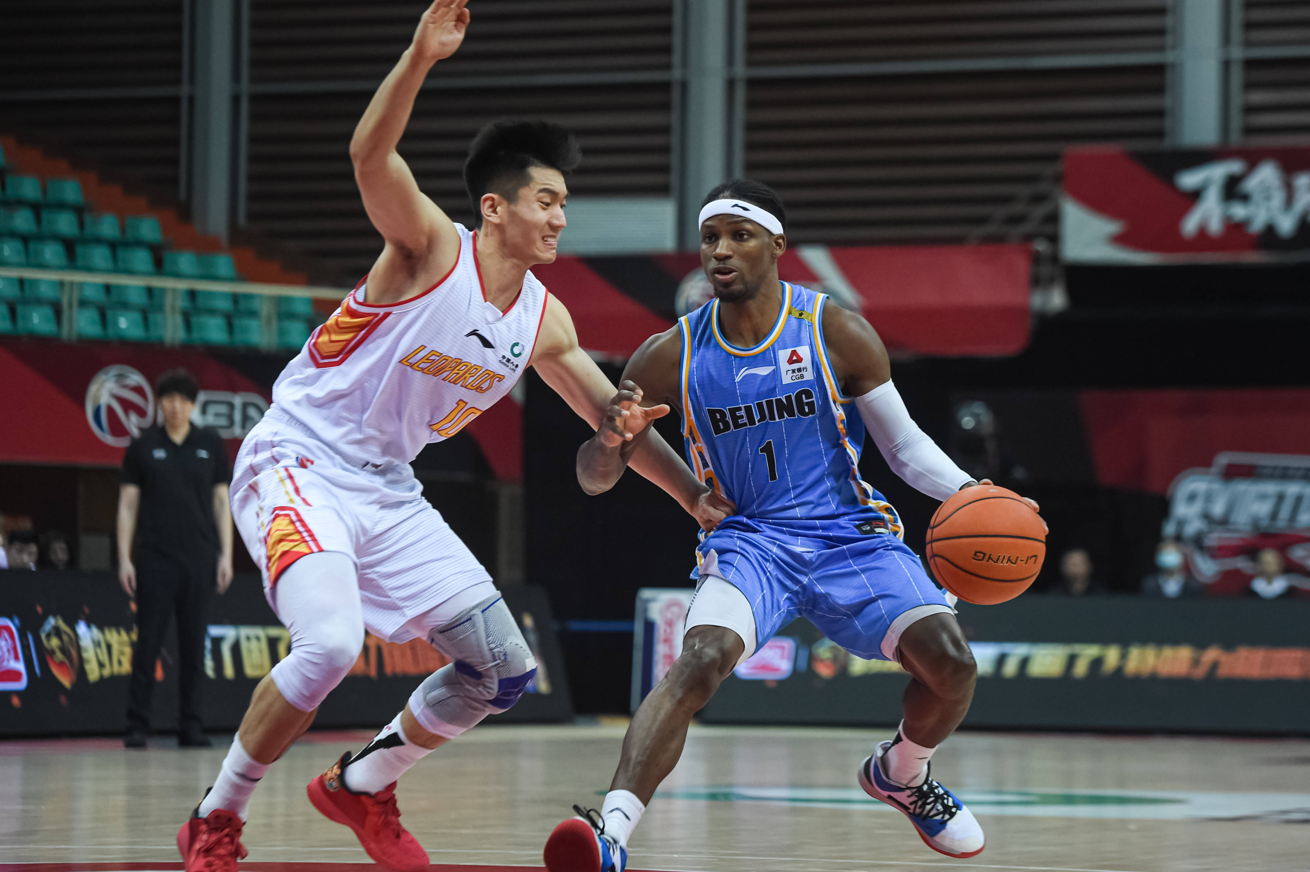 铁人模式与 铁人模式与